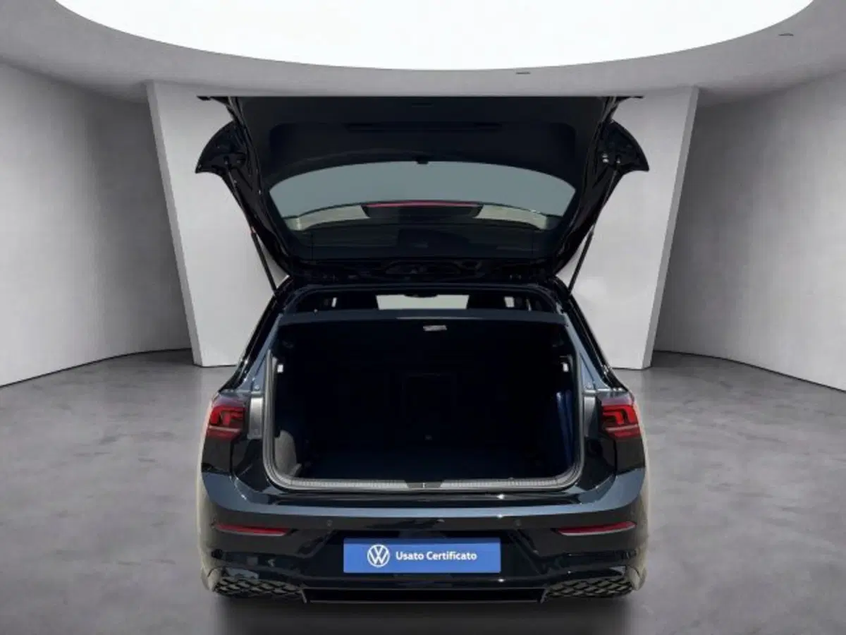 Volkswagen Golf nuova a Vicenza (17)