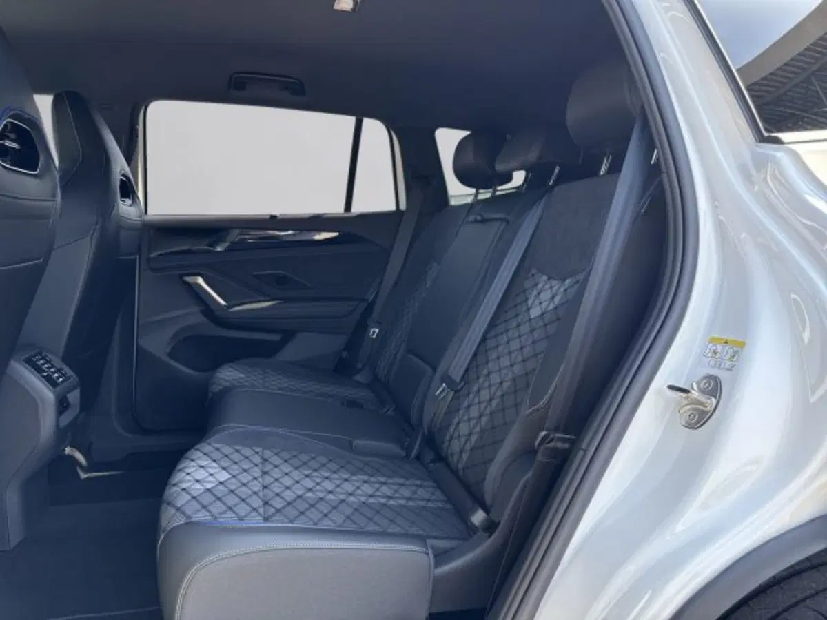 Volkswagen Tayron nuova a Vicenza (12)