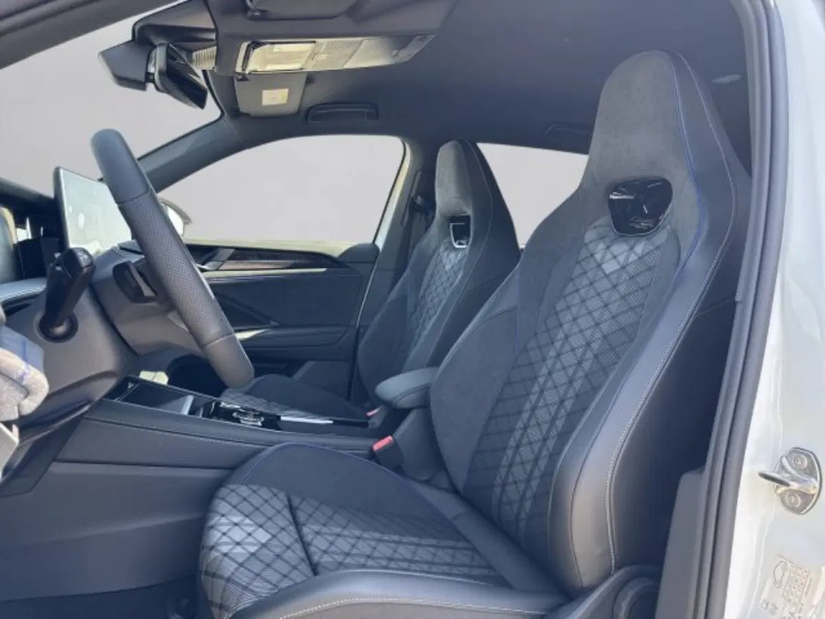 Volkswagen Tayron nuova a Vicenza (13)
