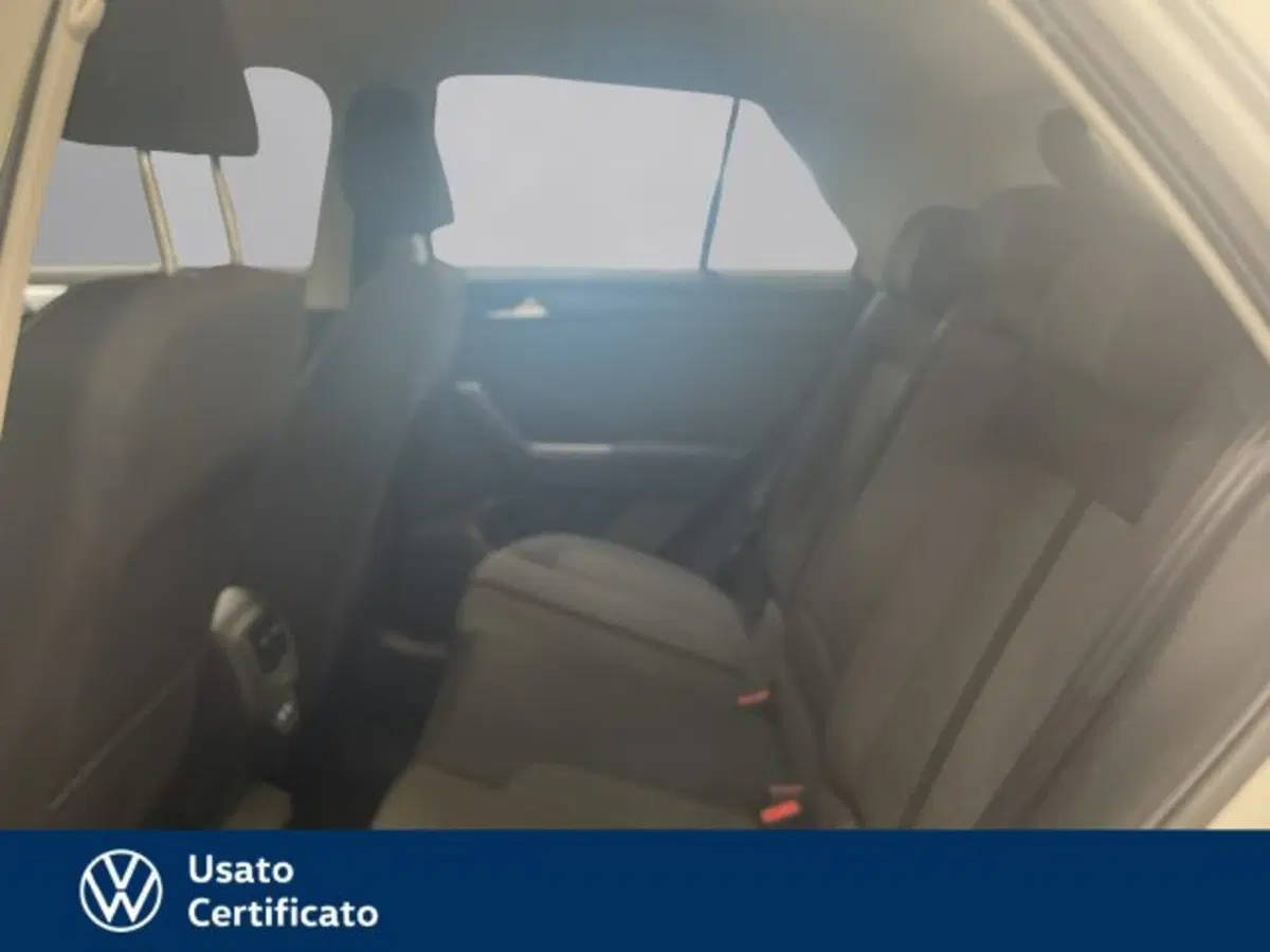 Volkswagen T-Roc usata a Vicenza (12)