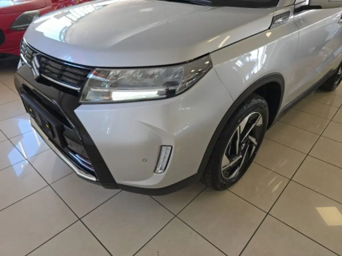 Suzuki Vitara nuova a Reggio Emilia (16)