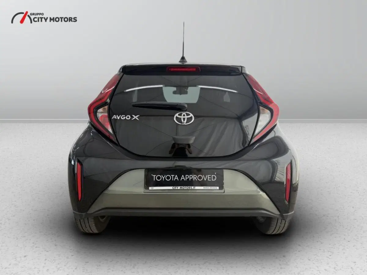 Toyota Aygo X usata a Monza e Brianza (6)
