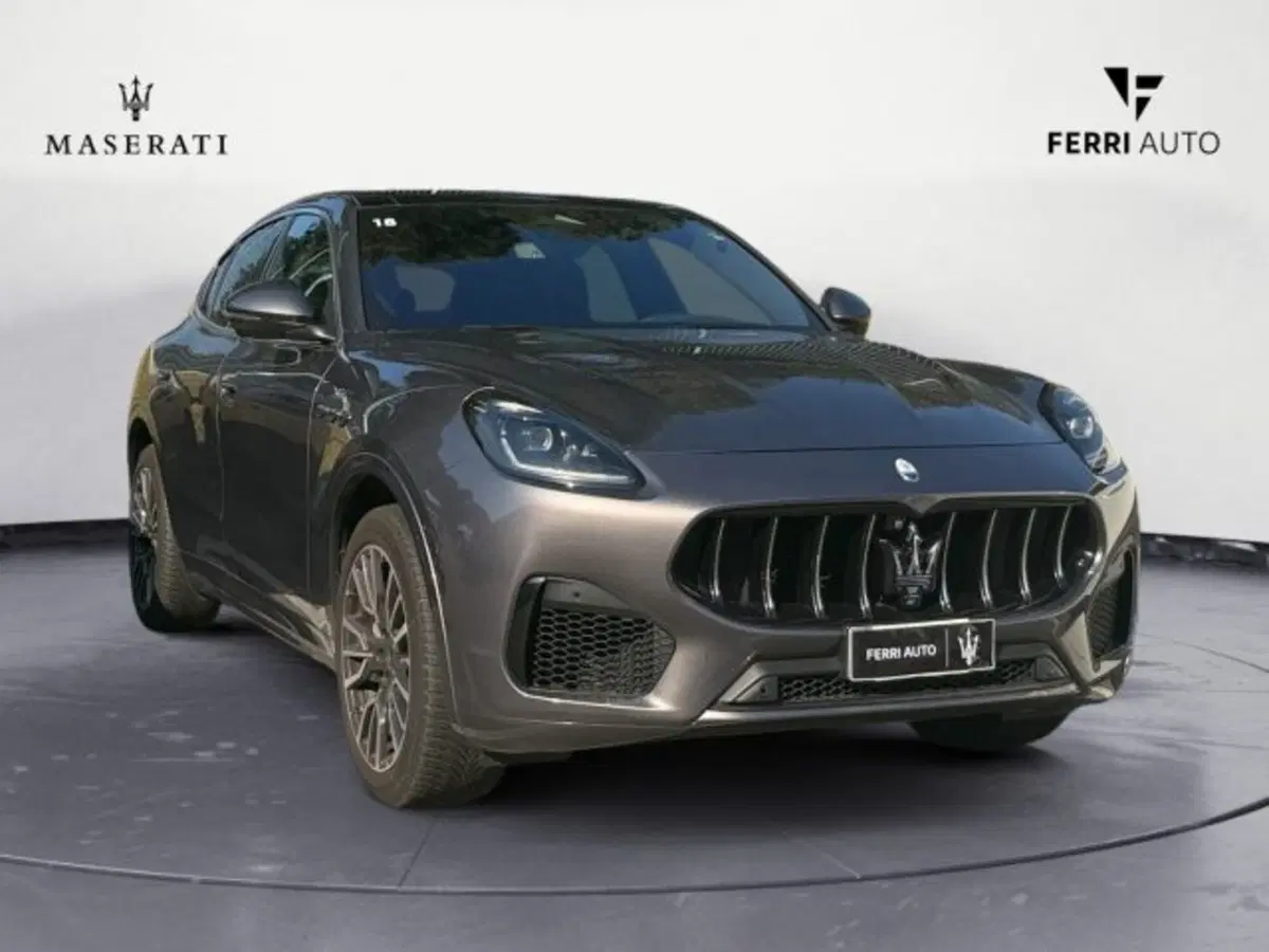 Maserati Grecale usata a Udine (4)