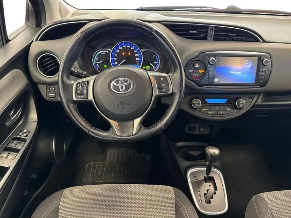 Toyota Yaris usata a Prato (10)