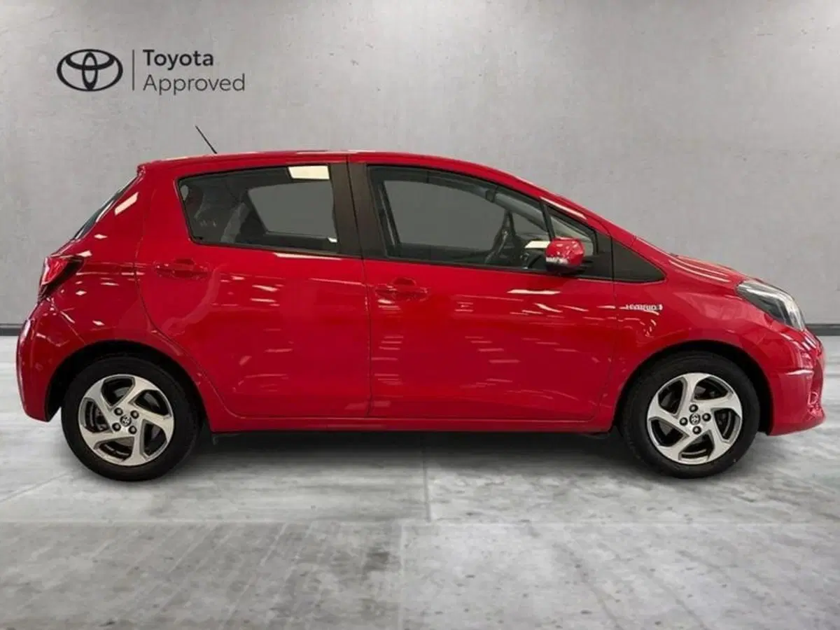 Toyota Yaris usata a Prato (5)
