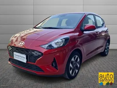Hyundai i10 1.0 MPI Connectline del 2024 usata a Salerno