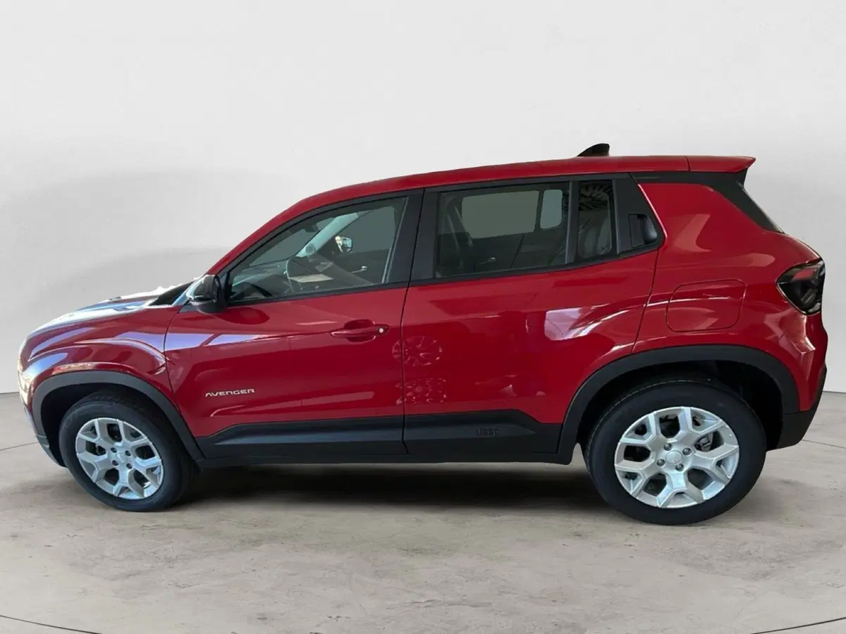 Jeep Avenger nuova a Brindisi (3)
