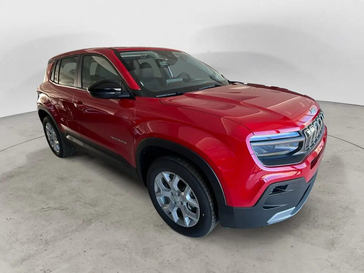 Jeep Avenger nuova a Brindisi (4)