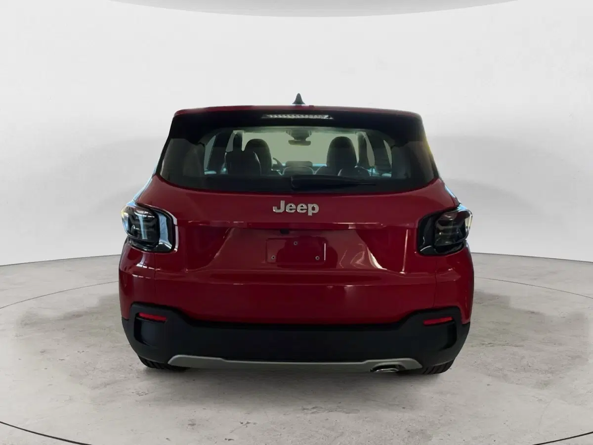 Jeep Avenger nuova a Brindisi (6)