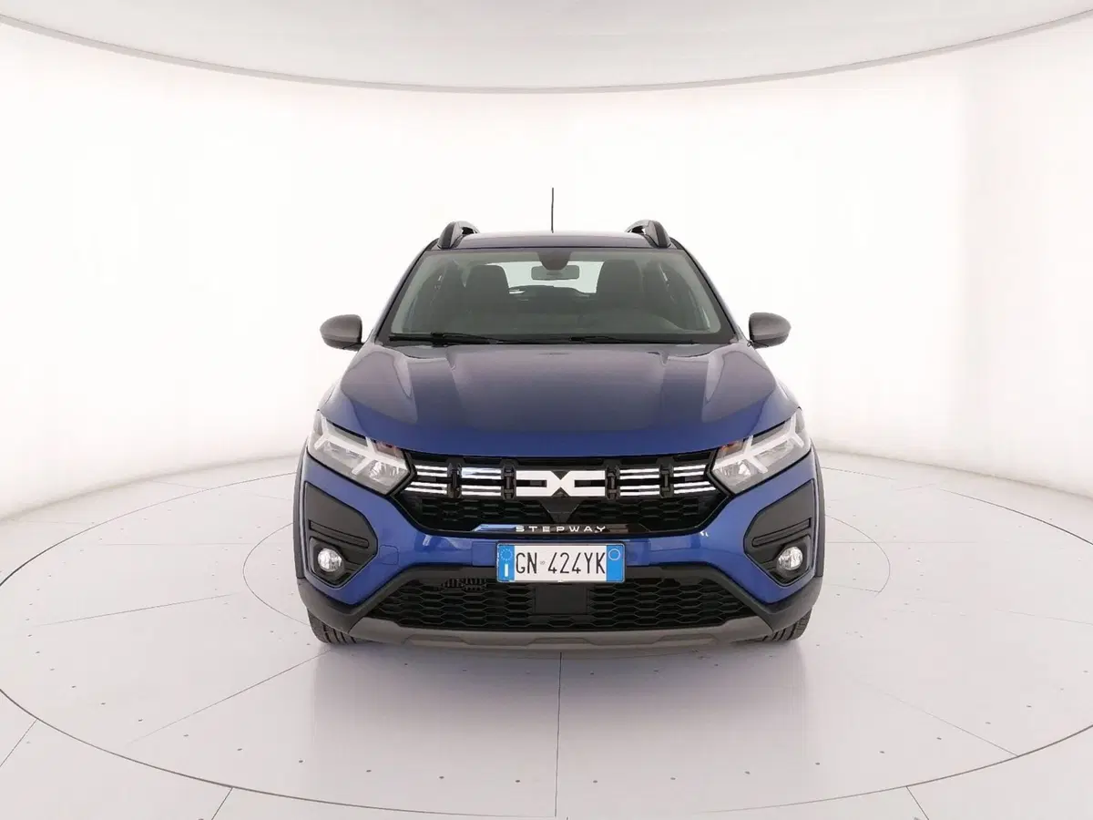 Dacia Sandero usata a Roma (5)