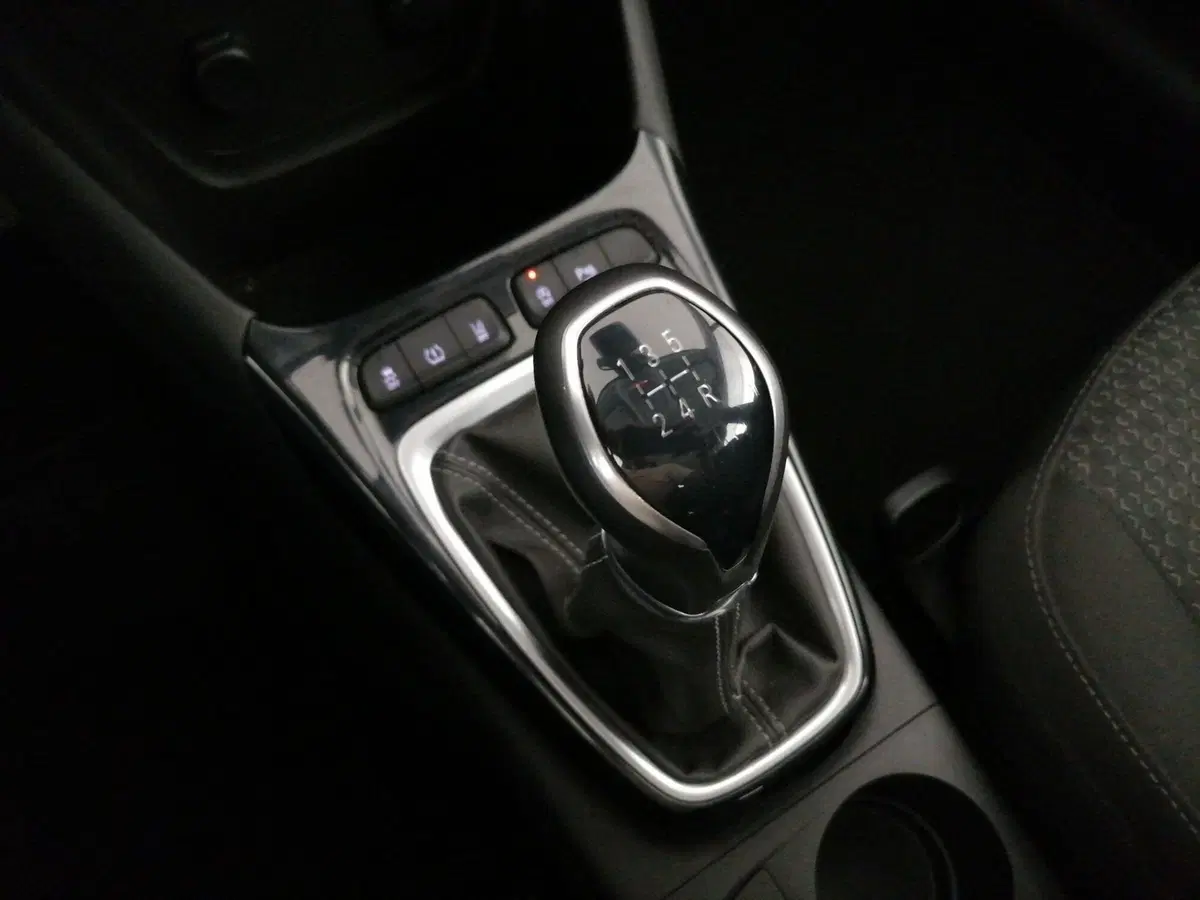 Opel Crossland usata a Roma (13)