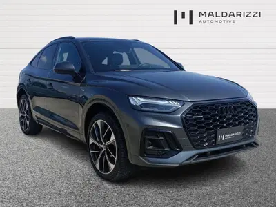Audi Q5 Sportback Sportback 40 2.0 tdi mhev 12V quattro s-tronic del 2022 usata a Lecce