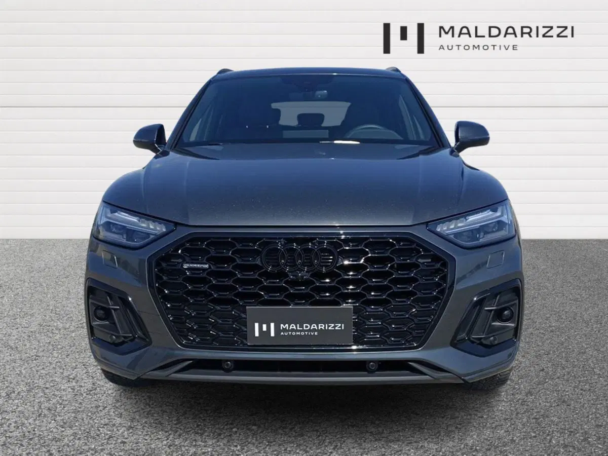 Audi Q5 Sportback usata a Lecce (2)