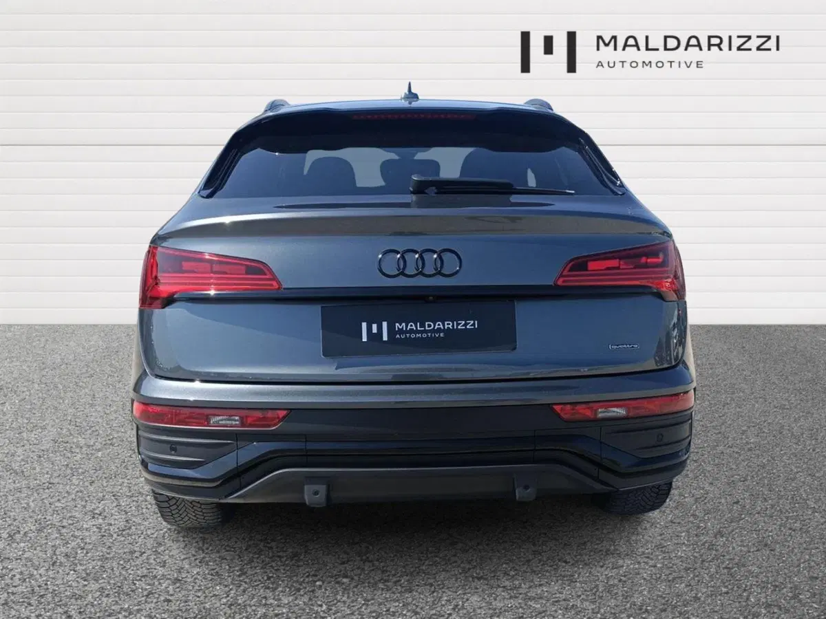 Audi Q5 Sportback usata a Lecce (3)