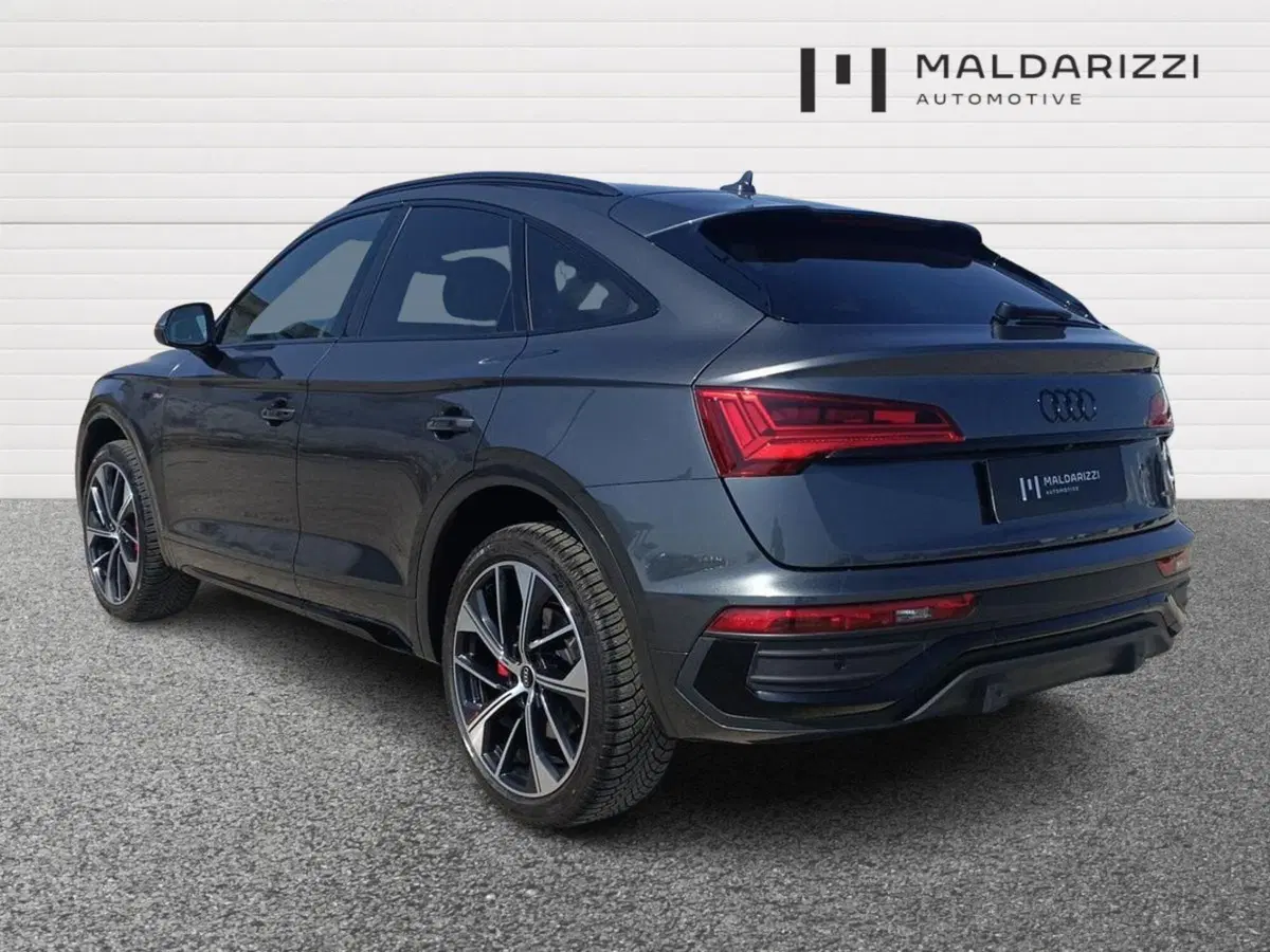 Audi Q5 Sportback usata a Lecce (4)