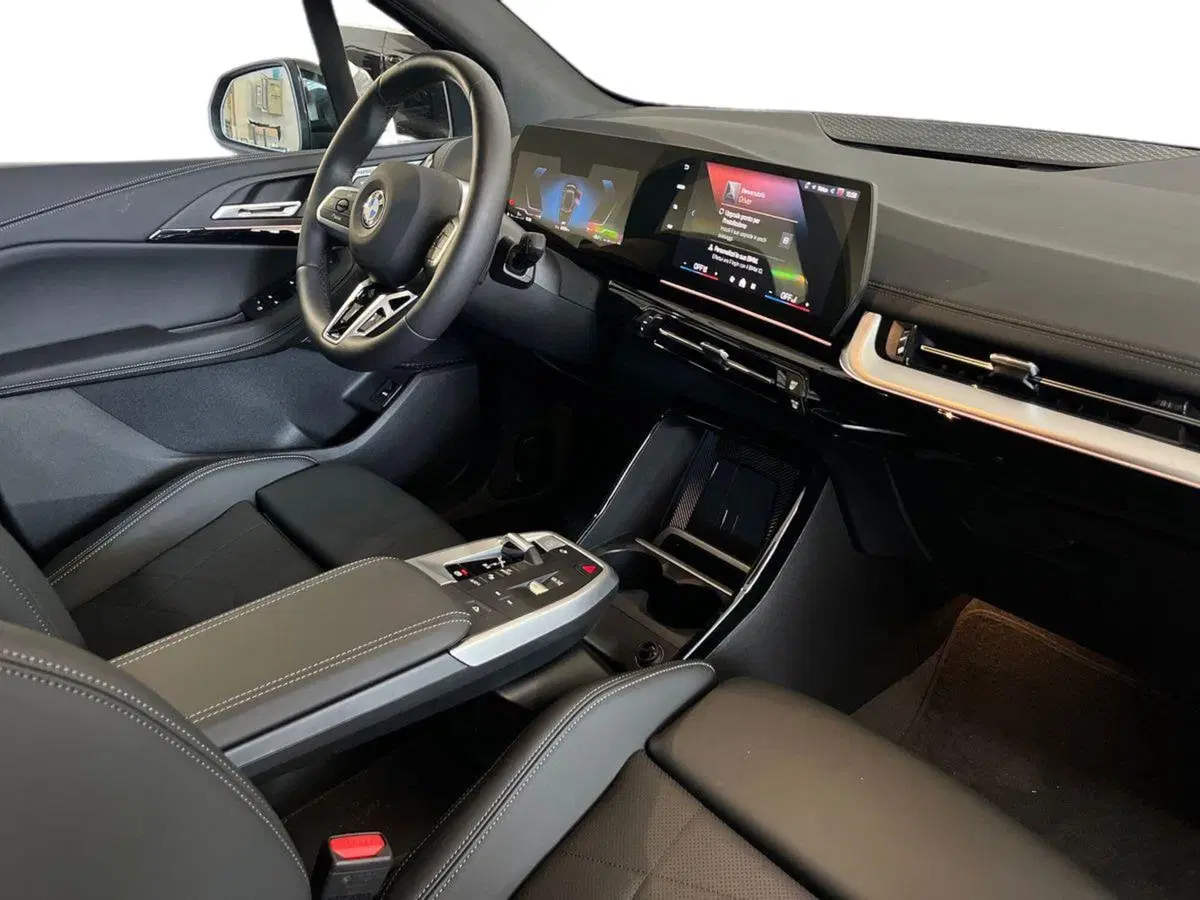 BMW Serie 2 Active Tourer usata a Bari (9)