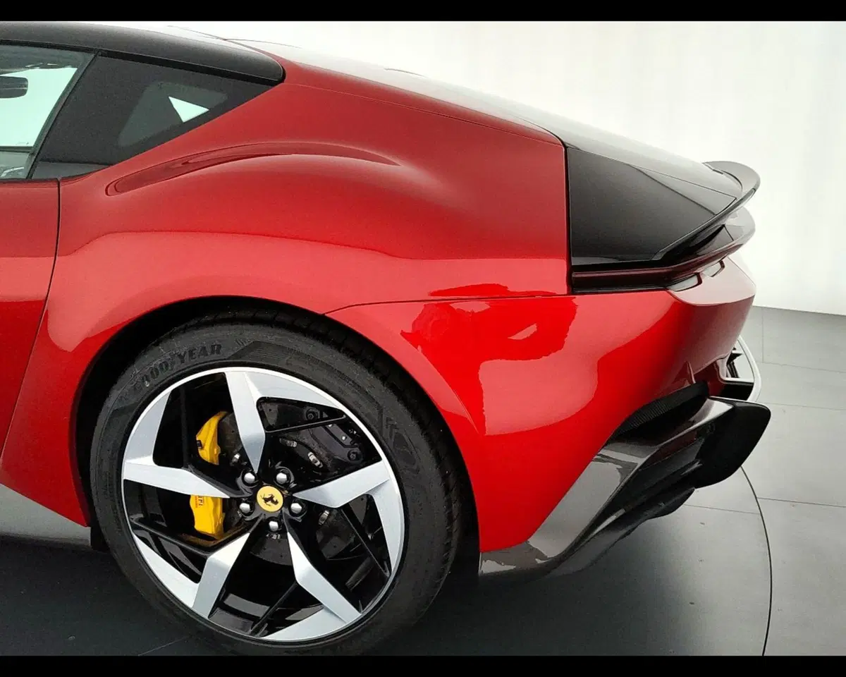 Ferrari 12Cilindri Coupé usata a Verona (15)