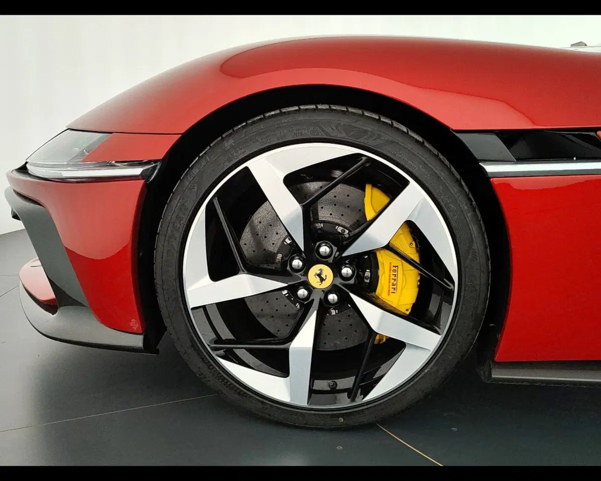 Ferrari 12Cilindri Coupé usata a Verona (7)