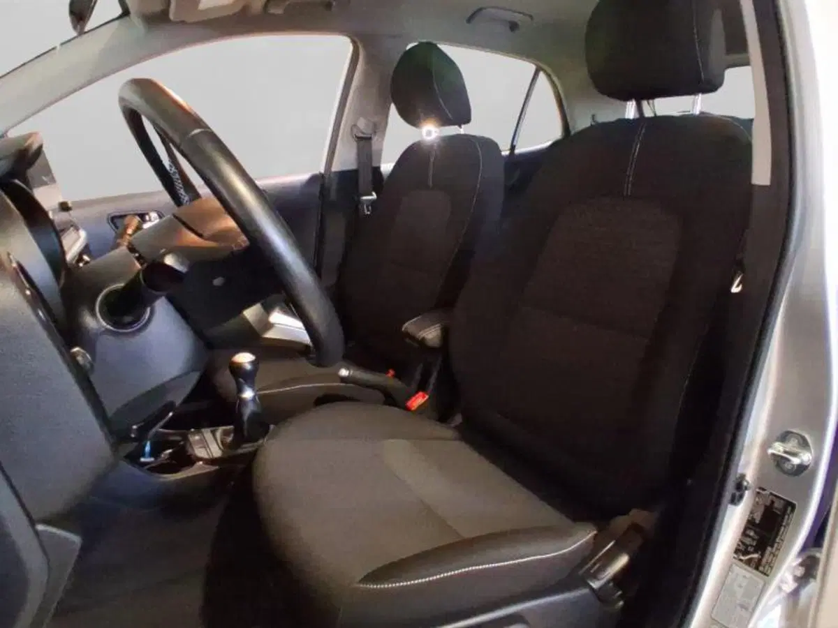Kia Picanto usata a Genova (9)