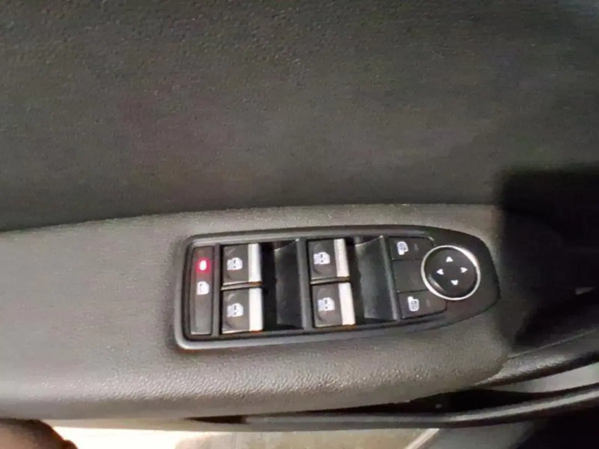 Renault Captur usata a Genova (12)