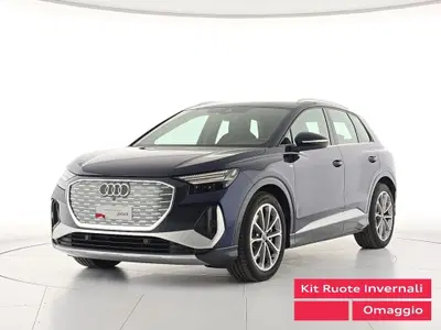 Audi Q4 45 S line edition quattro 286cv del 2025 usata a Alessandria
