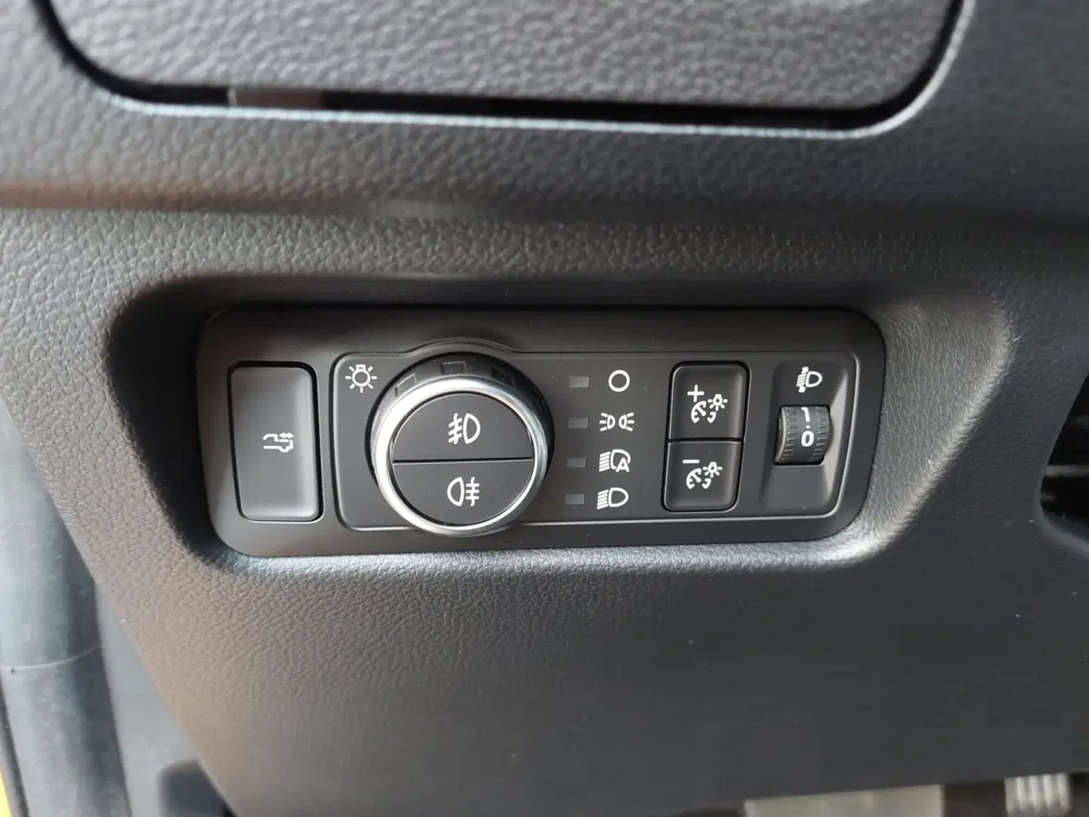 Ford Ranger Pick-up nuova a Belluno (18)