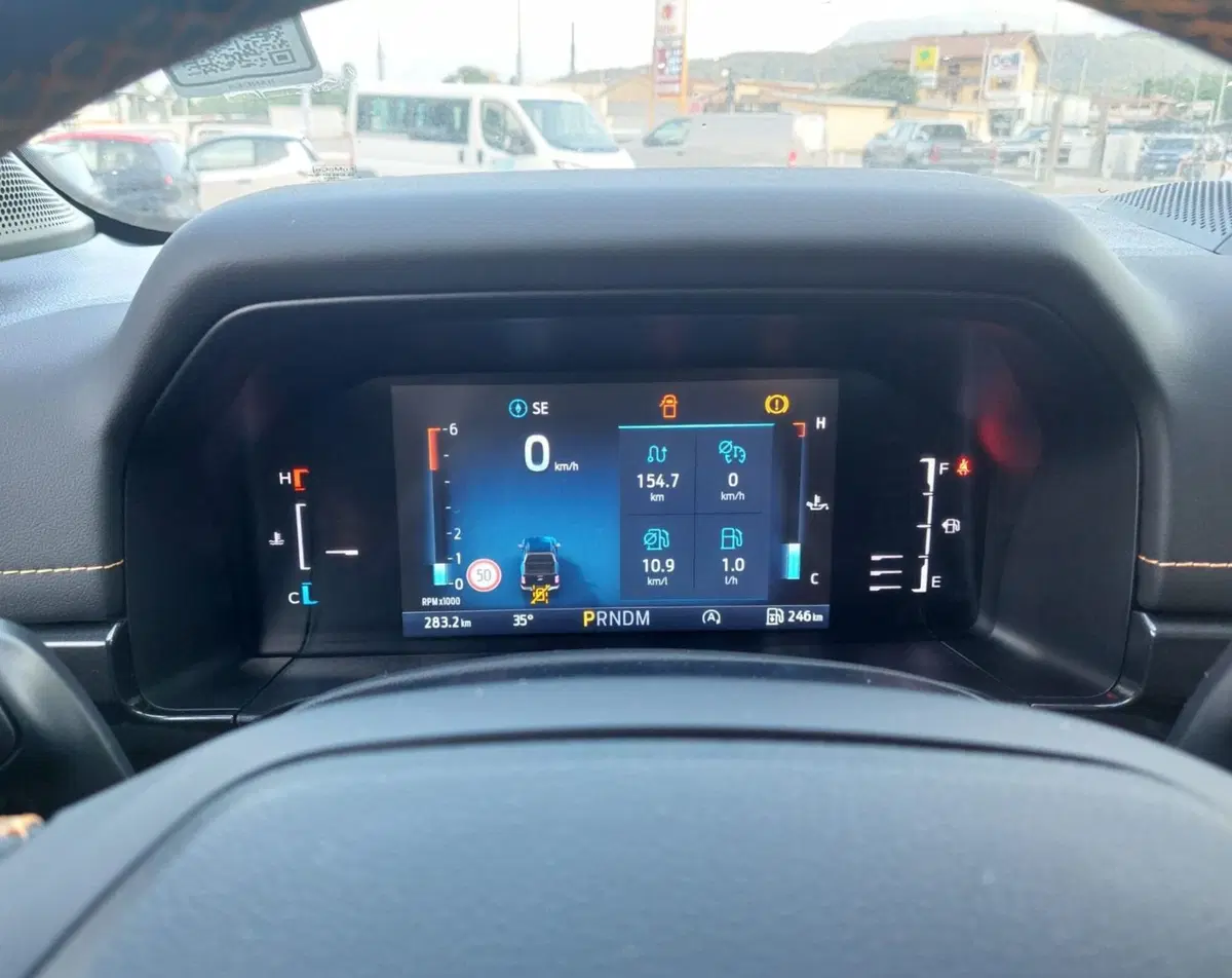 Ford Ranger Pick-up nuova a Belluno (9)