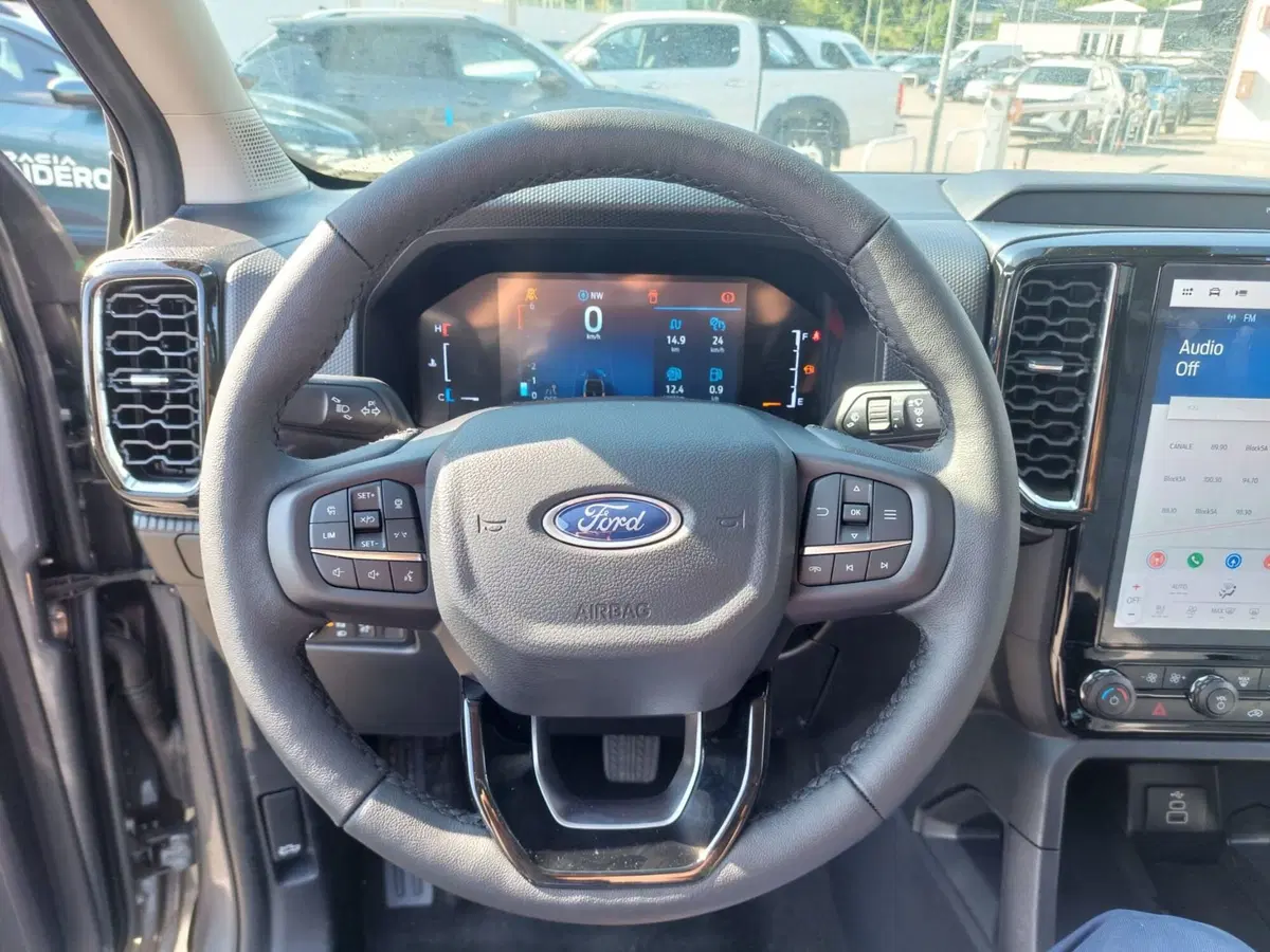 Ford Ranger Pick-up nuova a Belluno (12)