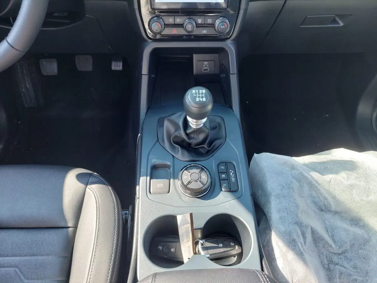 Ford Ranger Pick-up nuova a Belluno (13)