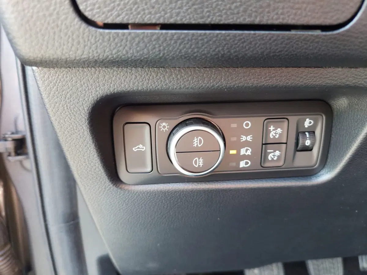 Ford Ranger Pick-up nuova a Belluno (17)