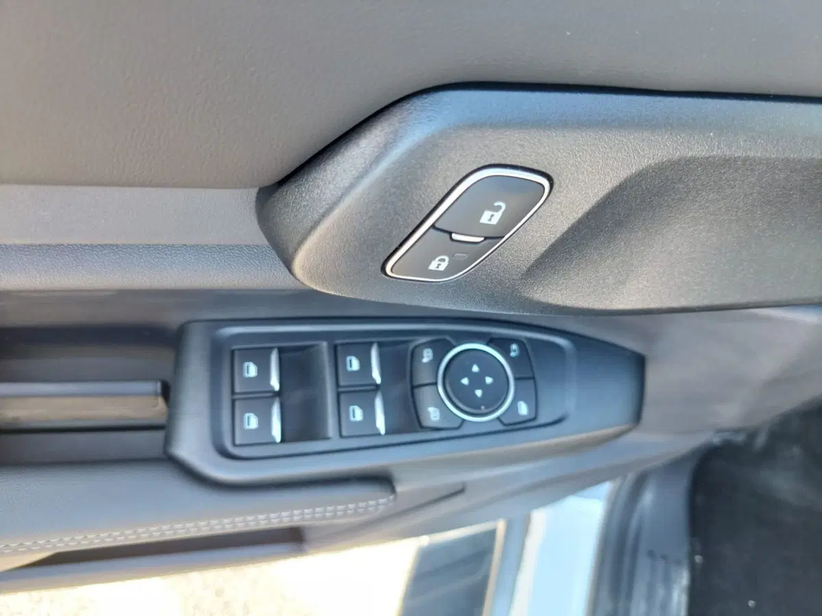 Ford Ranger Pick-up nuova a Belluno (7)
