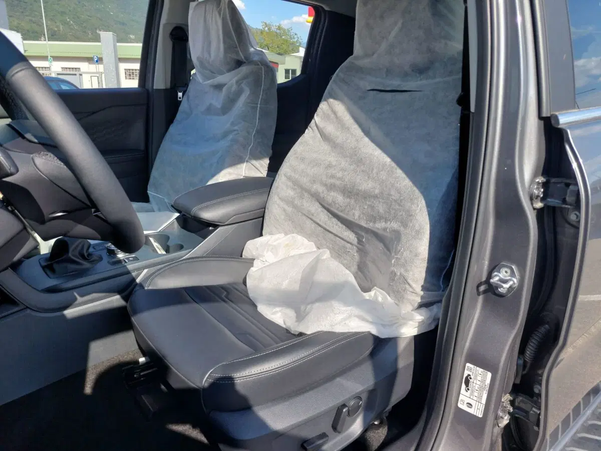 Ford Ranger Pick-up nuova a Belluno (8)