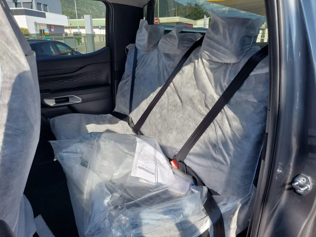 Ford Ranger Pick-up nuova a Belluno (9)