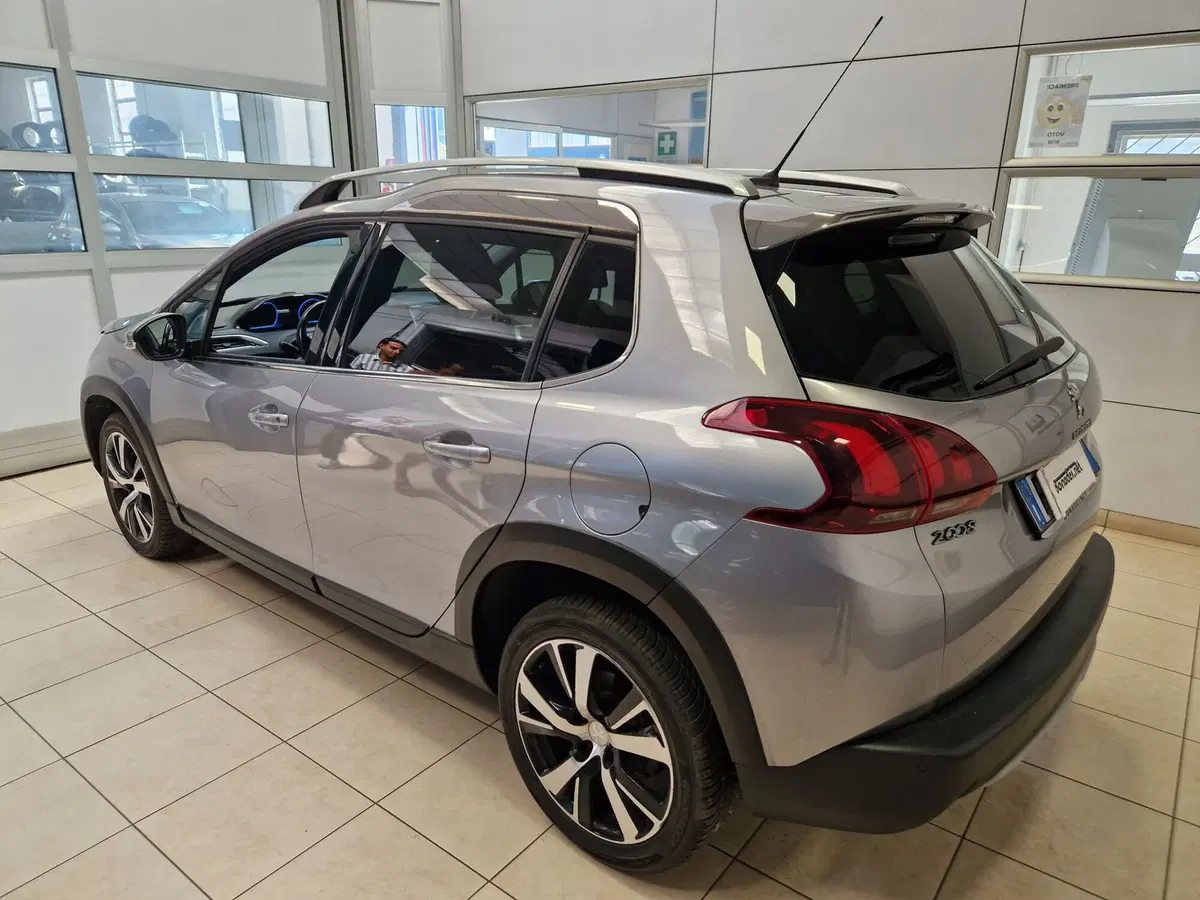 Peugeot 2008 usata a Varese (3)