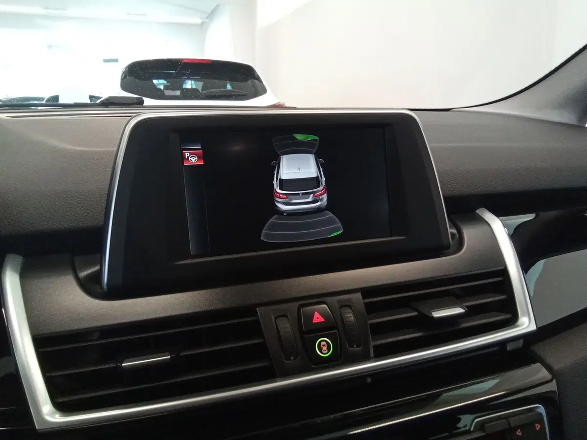 BMW Serie 2 Active Tourer usata a Rimini (11)