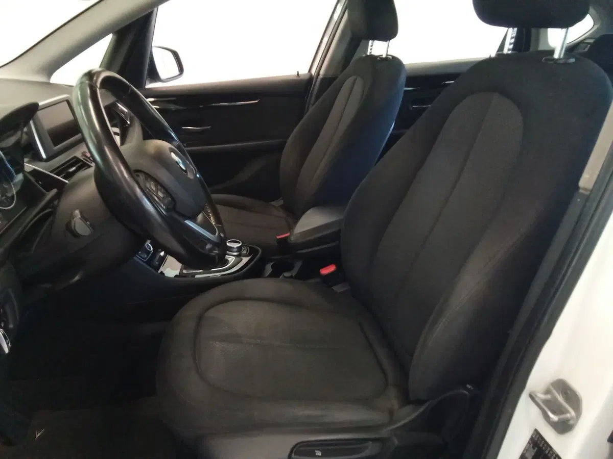 BMW Serie 2 Active Tourer usata a Rimini (18)