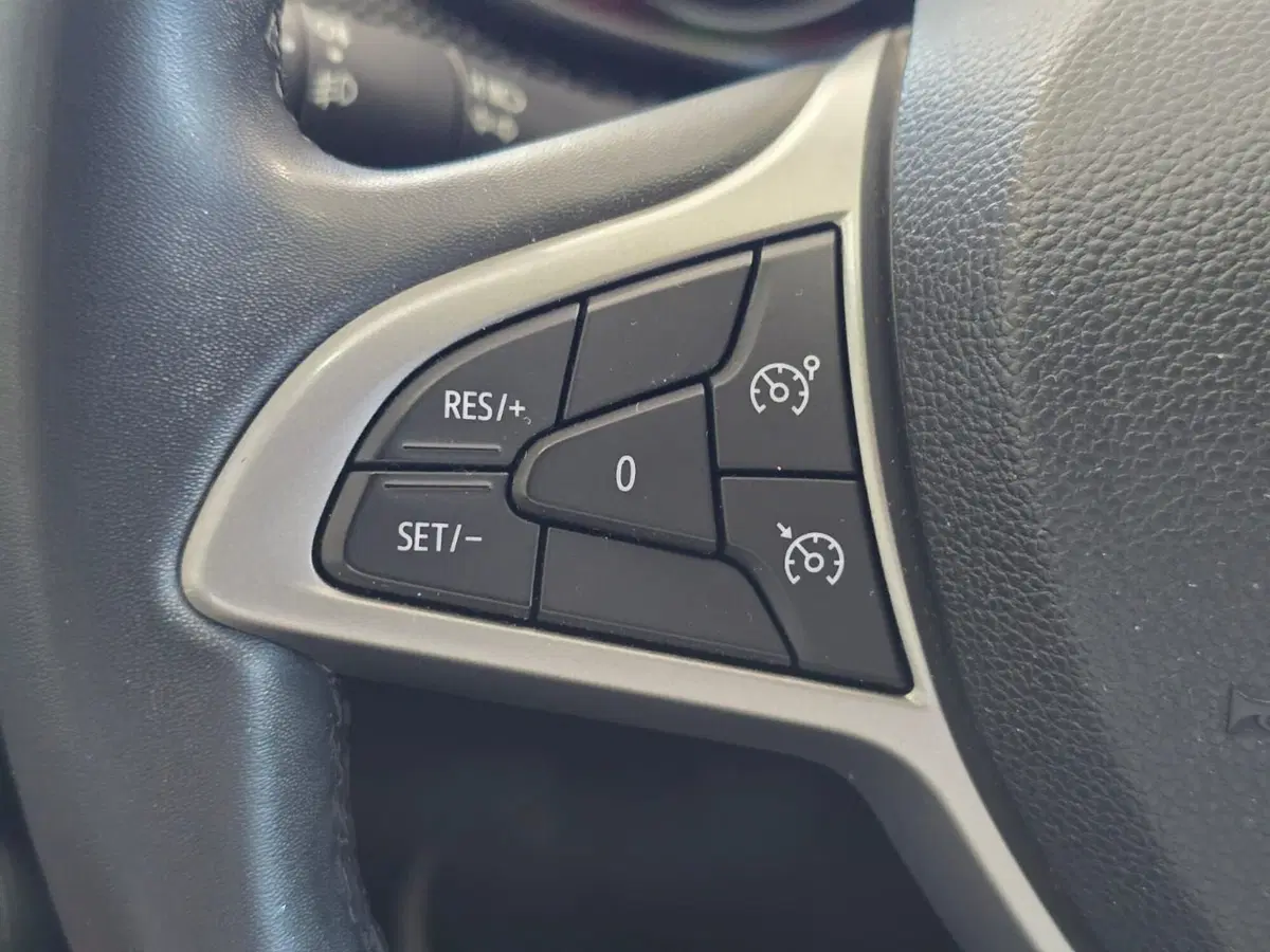 Dacia Sandero usata a Rimini (15)