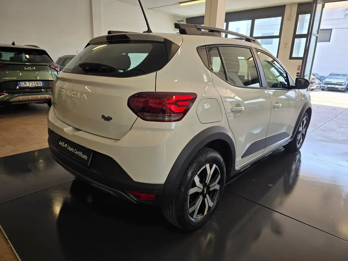 Dacia Sandero usata a Rimini (4)
