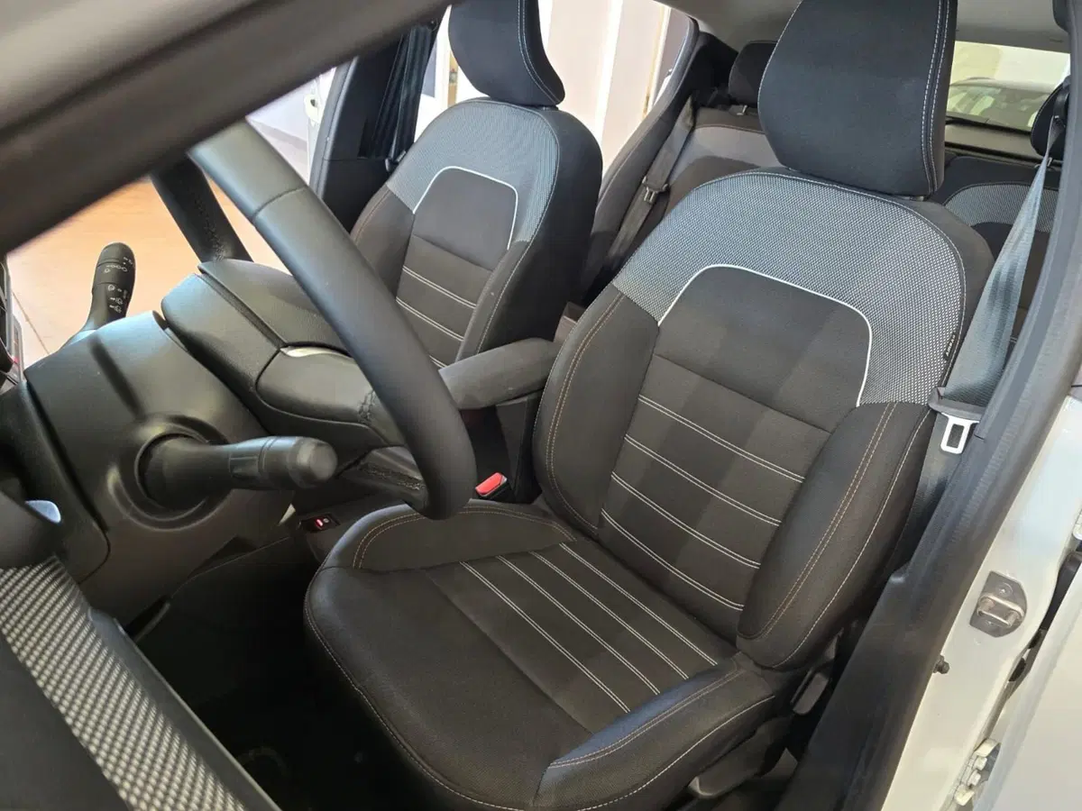 Dacia Sandero usata a Rimini (9)