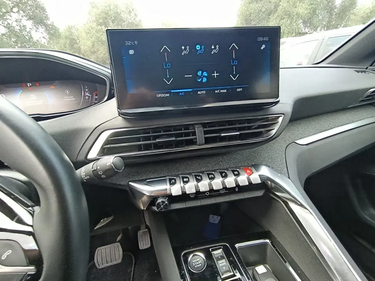 Peugeot 3008 usata a Massa-Carrara (18)