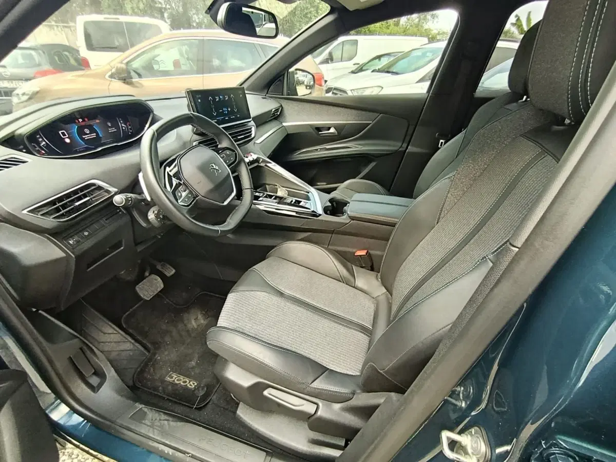 Peugeot 3008 usata a Massa-Carrara (5)