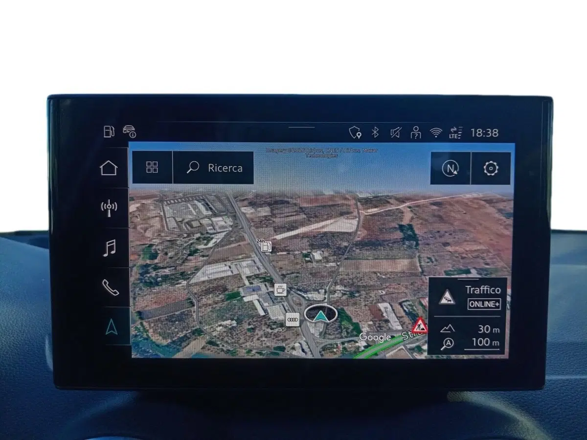 Audi Q2 usata a Bari (18)