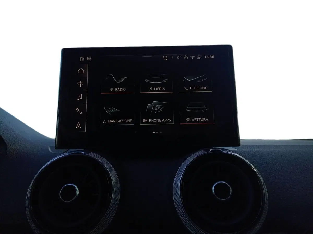 Audi Q2 usata a Bari (6)