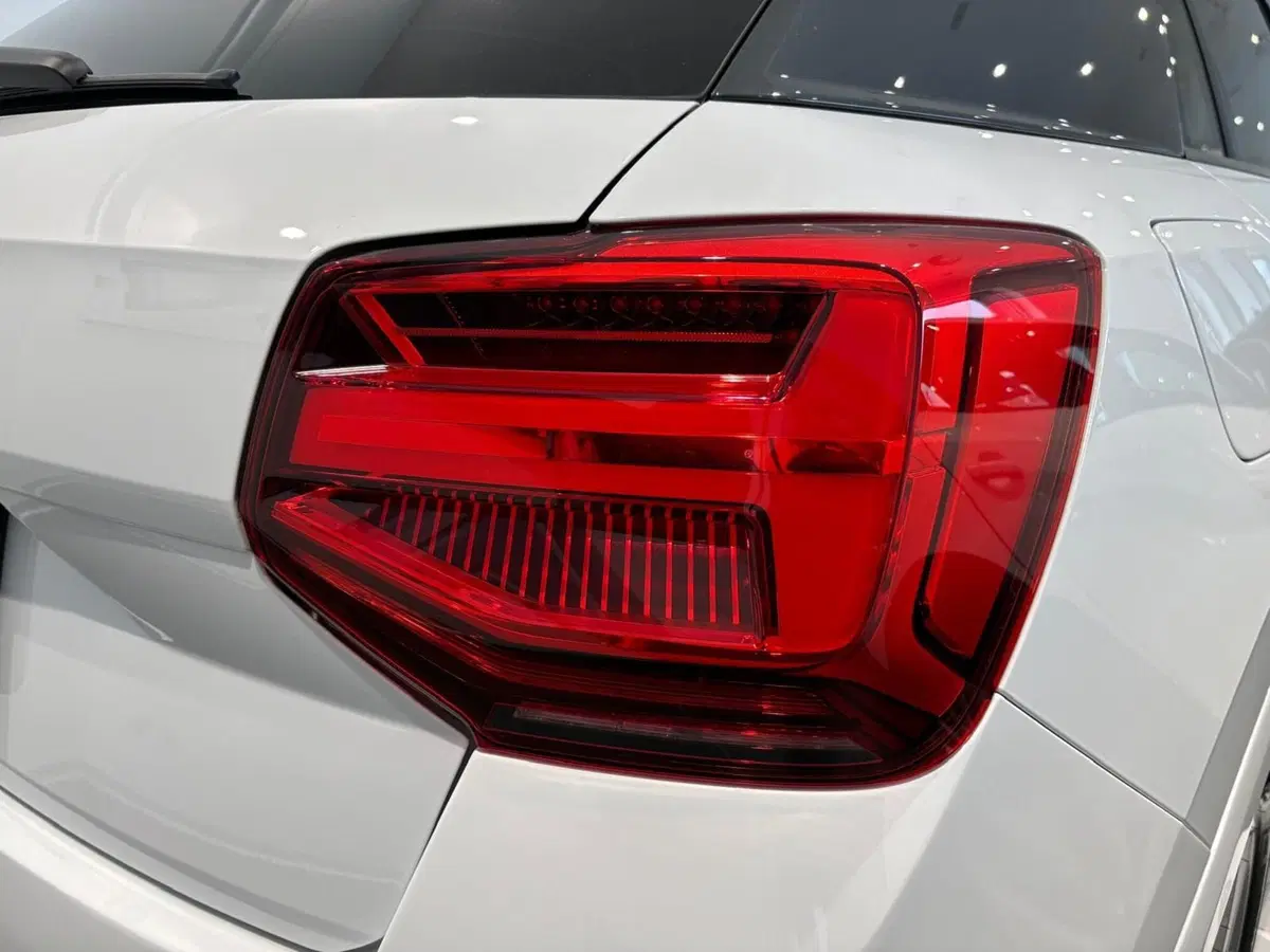 Audi Q2 usata a Bari (10)