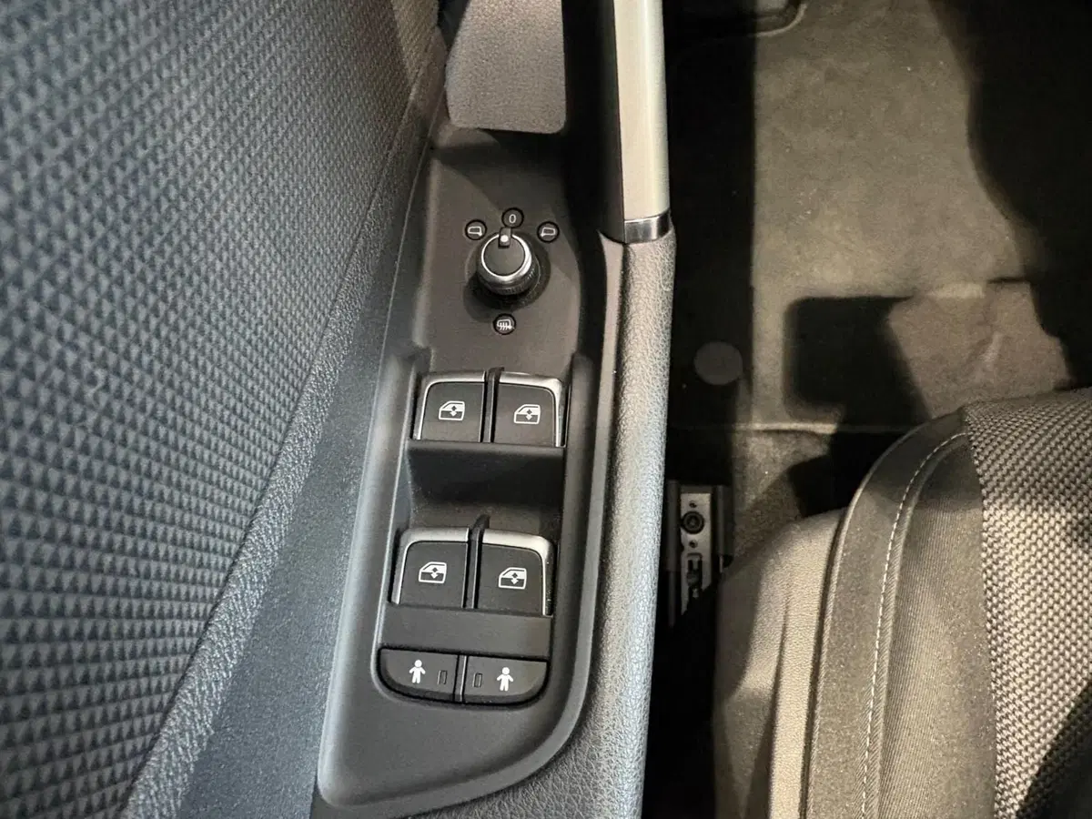 Audi Q2 usata a Bari (16)