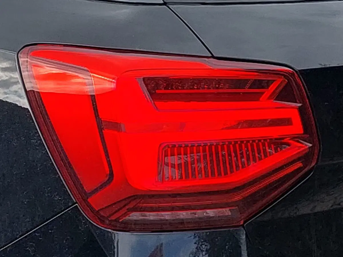 Audi Q2 usata a Bari (10)