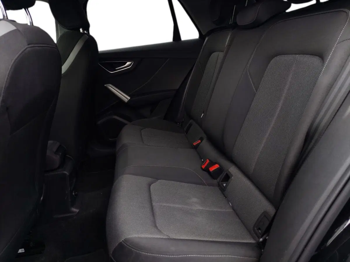 Audi Q2 usata a Bari (15)