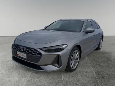 Audi A5 Avant 2.0 tdi mhev+ Business Advanced quattro 204cv s-tronic del 2025 usata a Triggiano