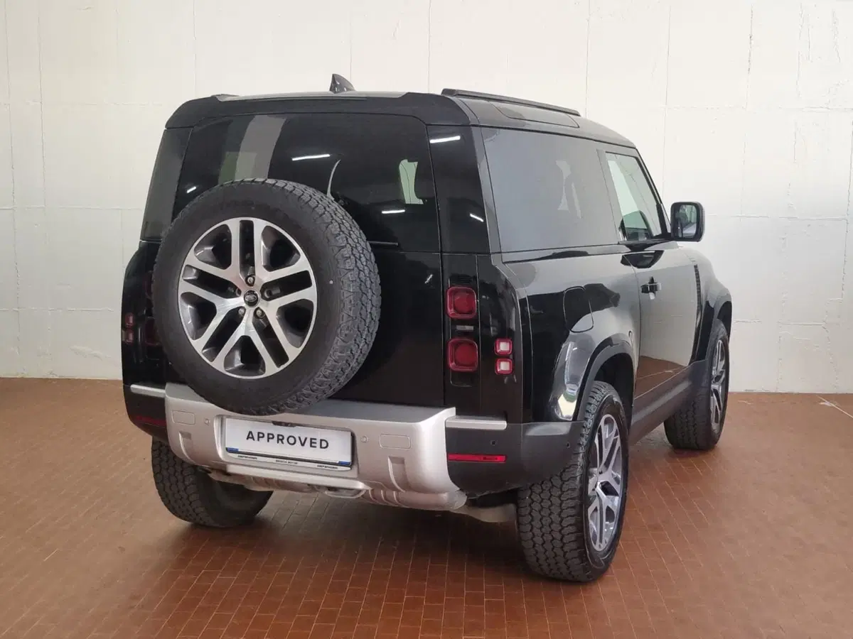 Land Rover Defender usata a Brescia (2)