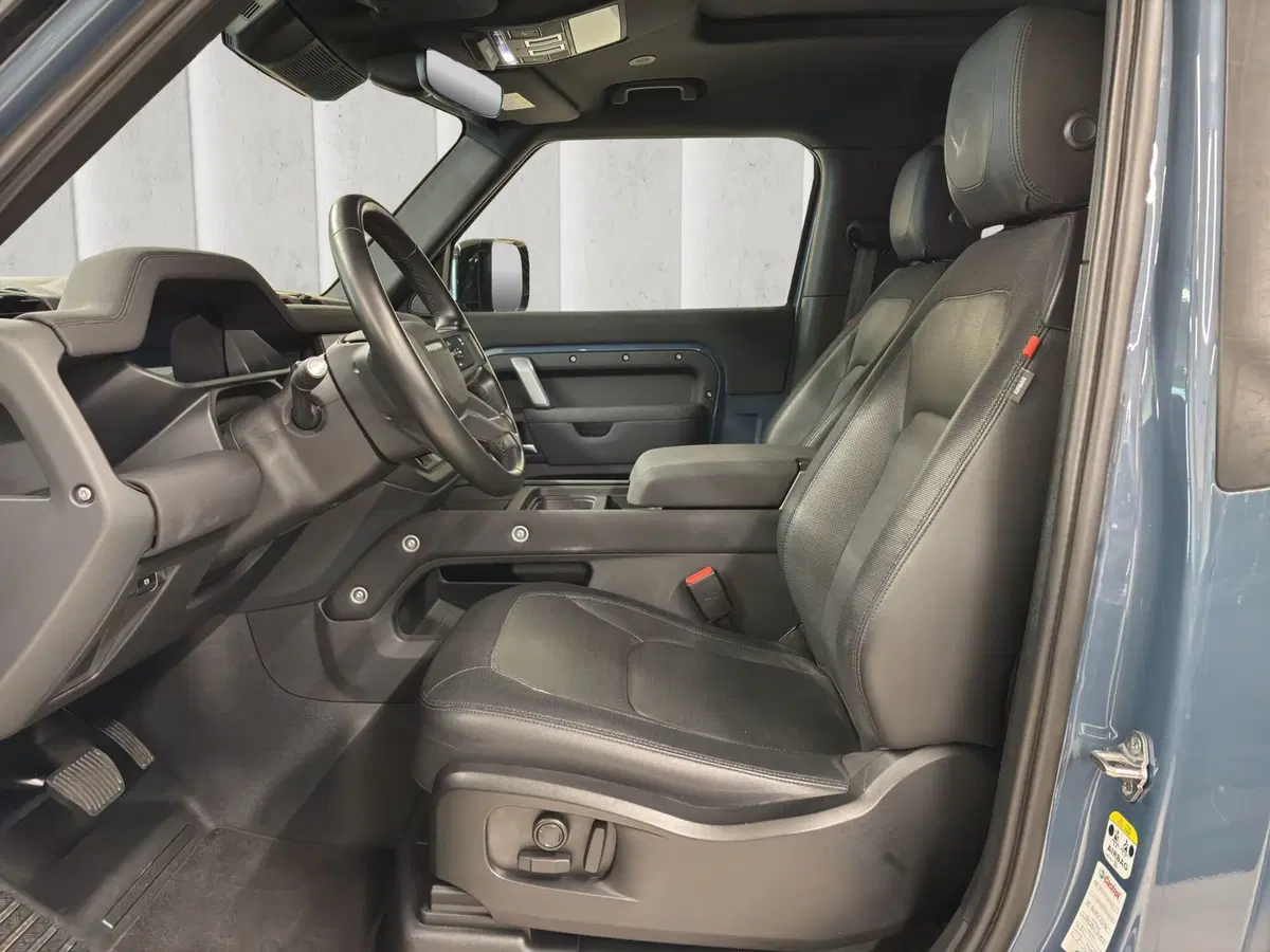 Land Rover Defender usata a Milano (12)